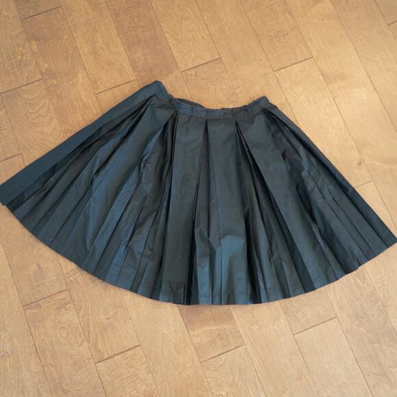 Weber Round Pleated Mini‎ Skirt Black Womens Size 44 - Picture 2 of 8